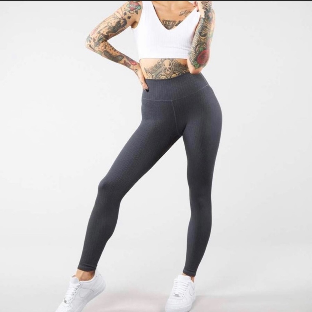 Demand Legging - Wicked